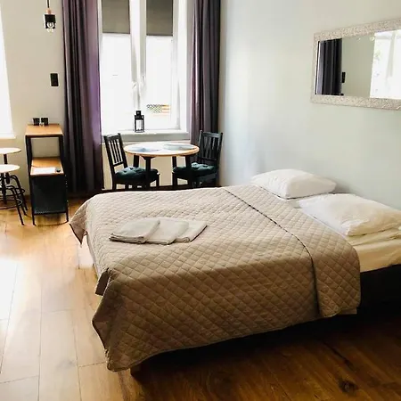 Starowka Lagiewniki Apartment *
